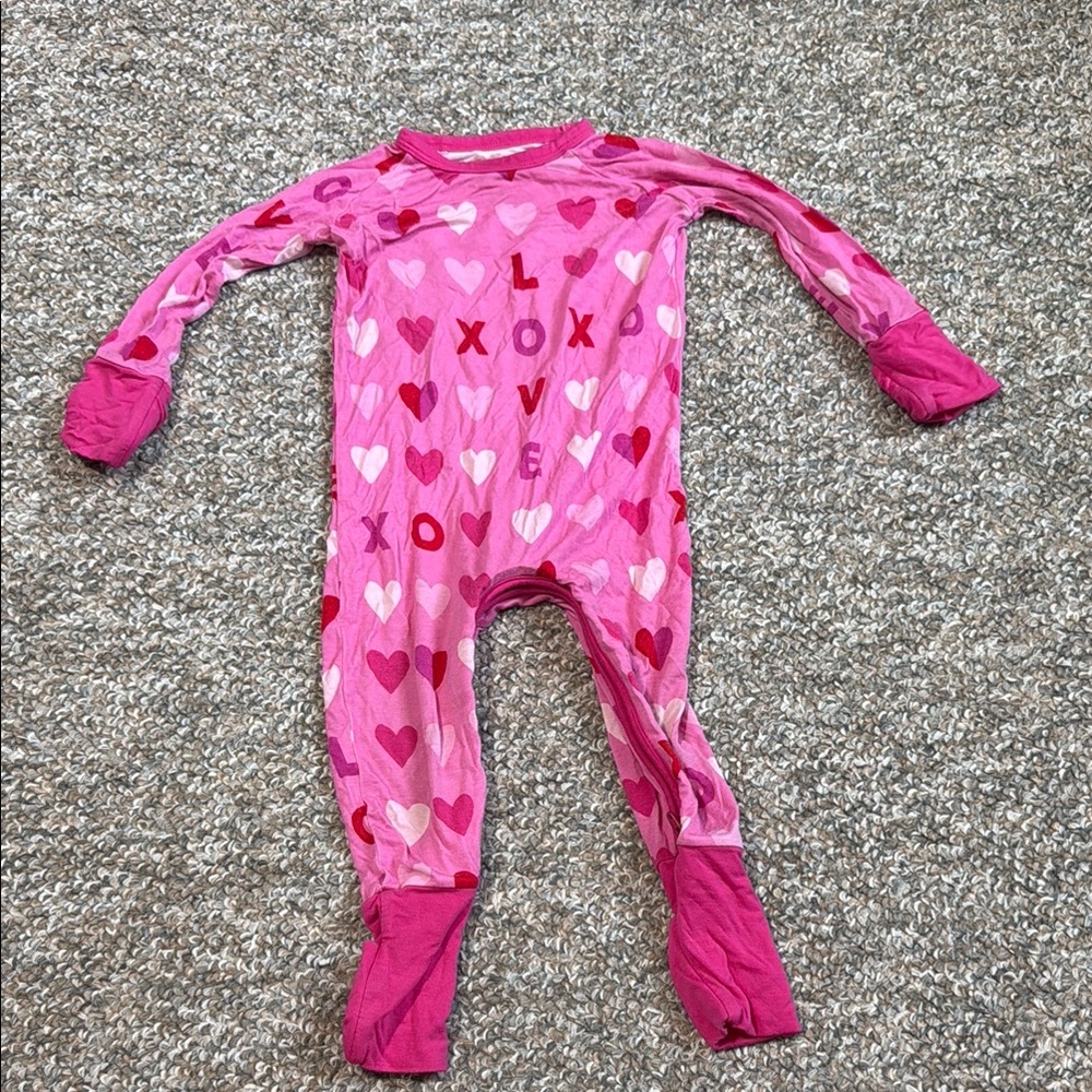 Little Sleepies Zippy. 3-6m. Pink XO.